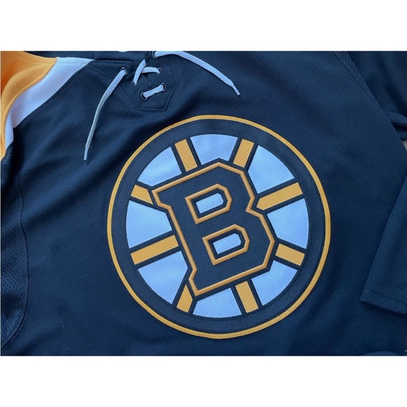 Authentic Boston Bruins Premium Jersey W/Fighting Strap Black Sz 44 NWOT $180 - Picture 3 of 4